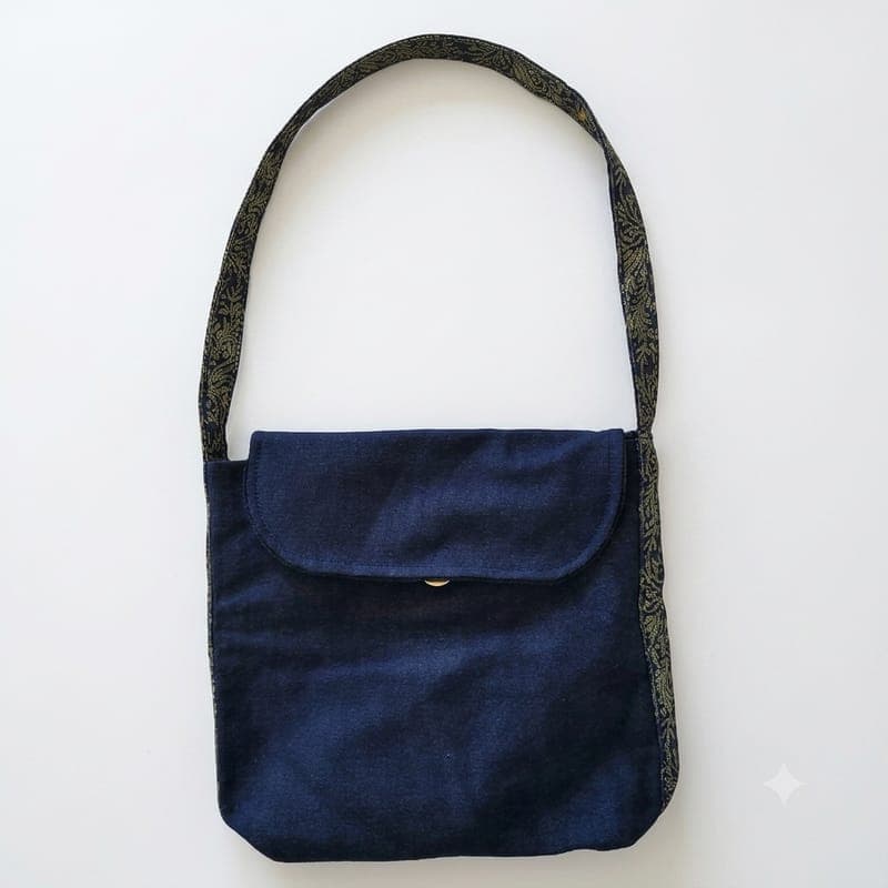 Denim Crossbody Bag in Dark blue, Floral Print on the handle straps
