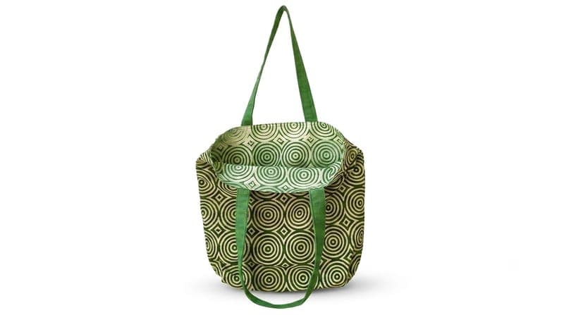 Concentric Circles Print Reversible Tote Bag in Off-white / Green, Concentric Circles